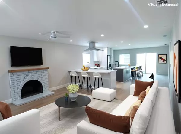 Oceanside, CA 92054,325 Cadillac Circle