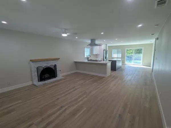 Oceanside, CA 92054,325 Cadillac Circle