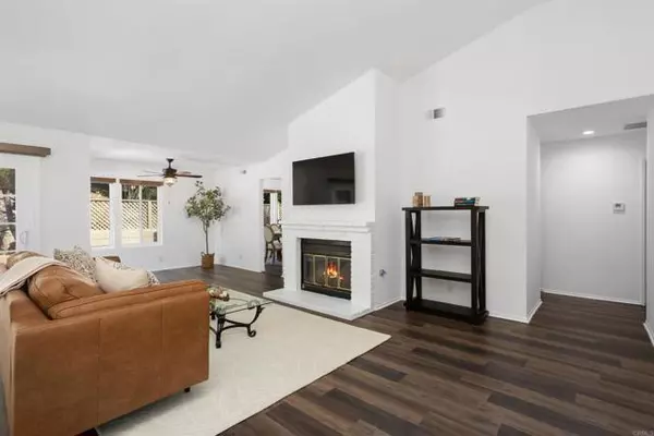 Escondido, CA 92026,322 Mahogany Glen
