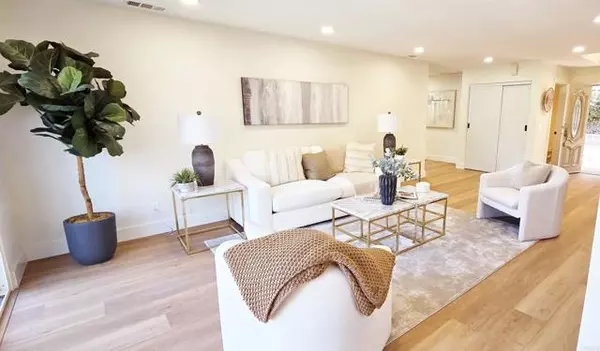 Escondido, CA 92025,436 Montana Luna Court
