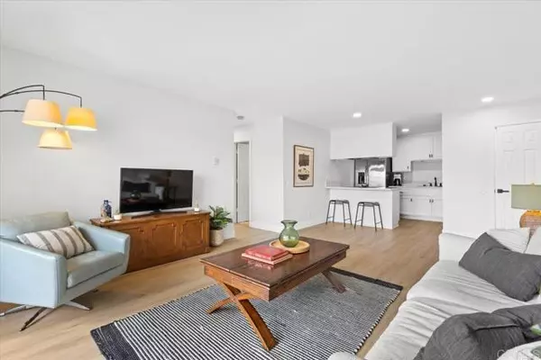 2352 Hosp Way, Carlsbad, CA 92008