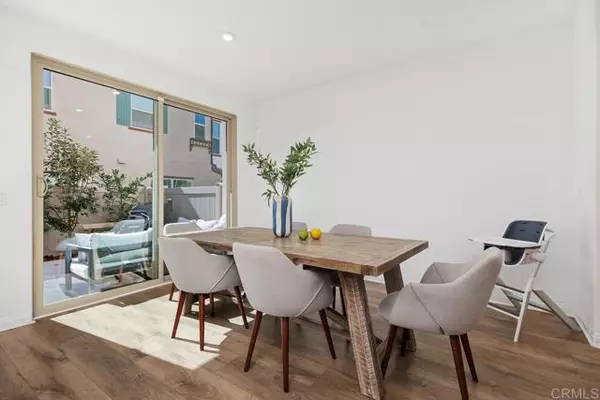 Oceanside, CA 92056,1711 Silverberry Way