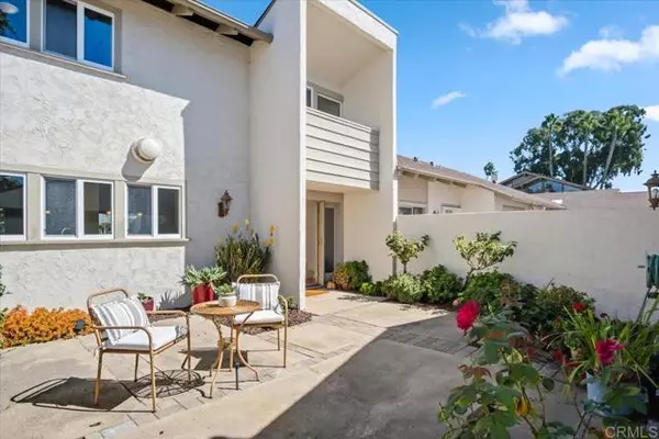 Rancho Santa Fe, CA 92091,219 Via Osuna