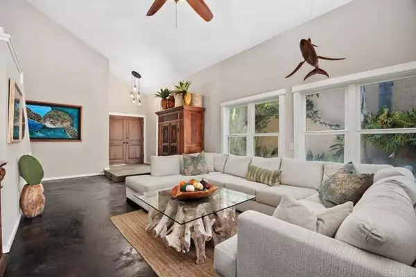 Carlsbad, CA 92009,3112 Del Rey Avenue