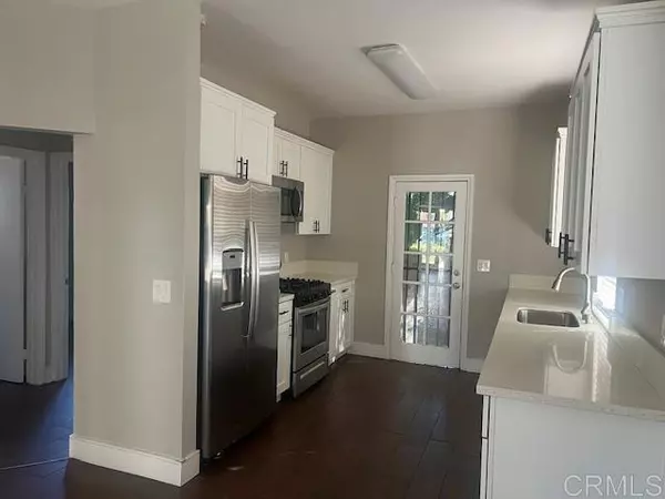 San Diego, CA 92102,2661 L Street