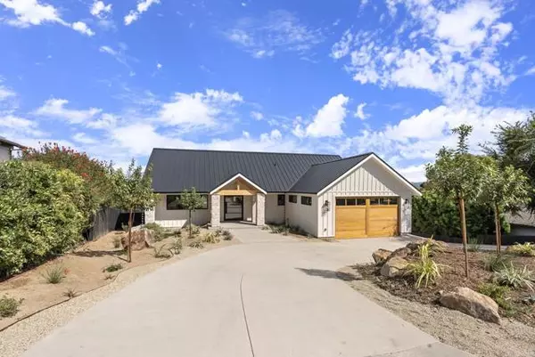 3920 Holly Brae, Carlsbad, CA 92008