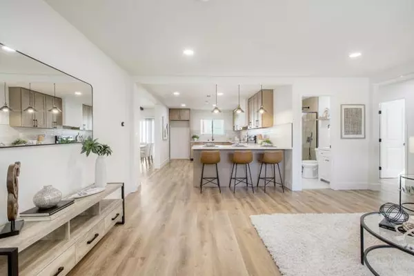 Fallbrook, CA 92028,728 Hackberry Place