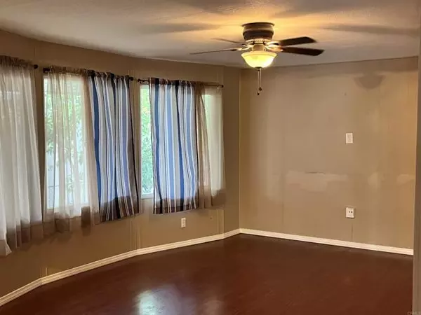 Ramona, CA 92065,1537 H Street
