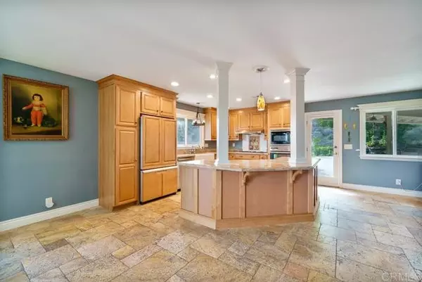 Fallbrook, CA 92028,2719 Via Del Robles