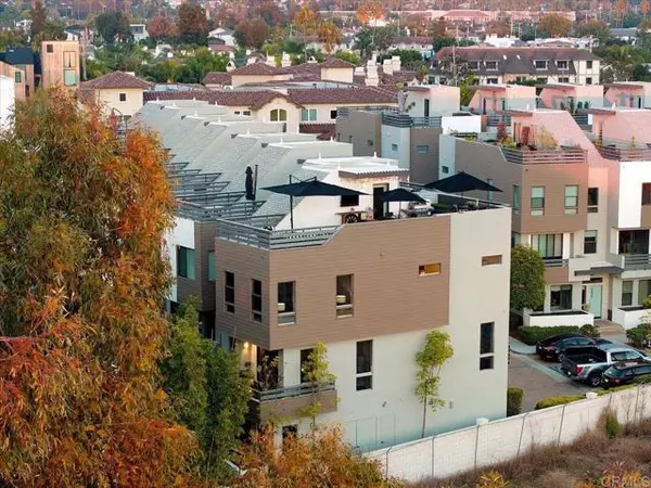 Carlsbad, CA 92008,2517 State Street