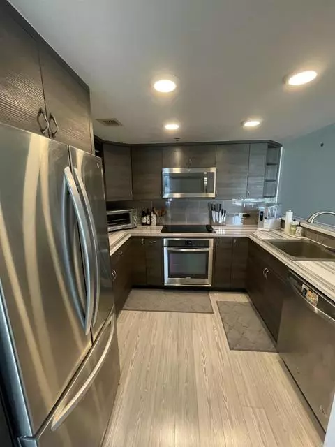 San Diego, CA 92101,425 West Beech Street