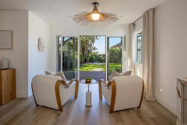 Oceanside, CA 92054,1711 Grandview Street