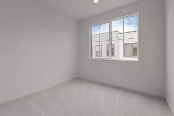 Carlsbad, CA 92008,2572 Elderberry Lane