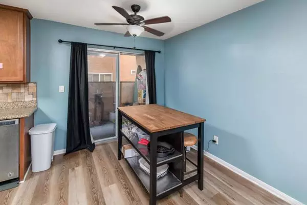 Oceanside, CA 92057,518 Calle Montecito