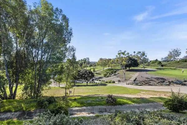 Oceanside, CA 92057,3839 Vista Campana South