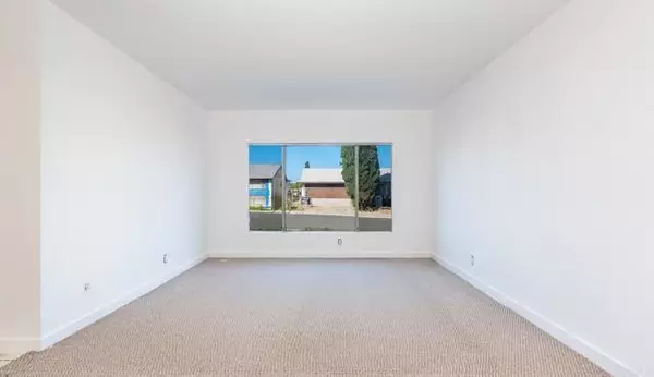 East San Diego, CA 92113,1373 Wyconda Way