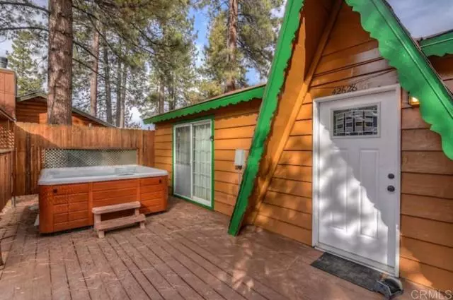 42628 Falcon Ave, Big Bear Lake, CA 92315