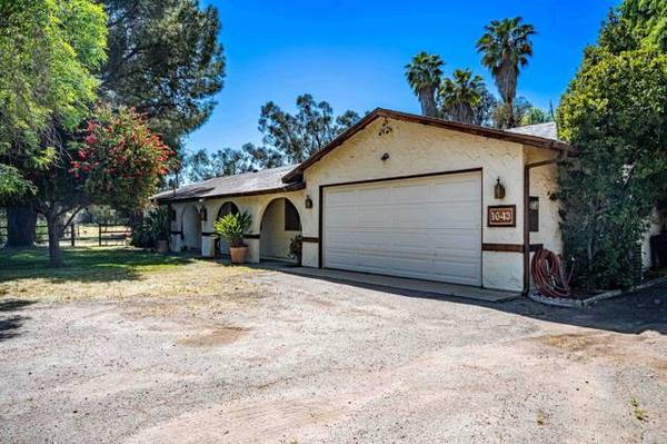 1643 H Street, Ramona, CA 92065