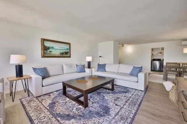 200 Orange, Coronado, CA 92118