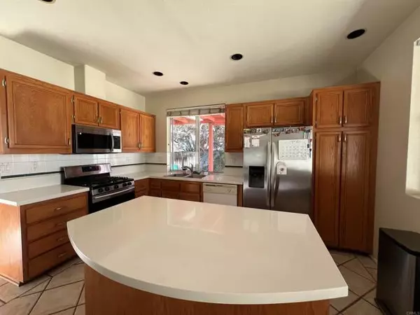 Chula Vista, CA 91910,907 Camino Del Sol