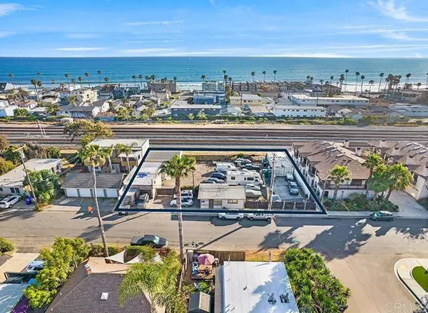 907 South Cleveland Street, Oceanside, CA 92054