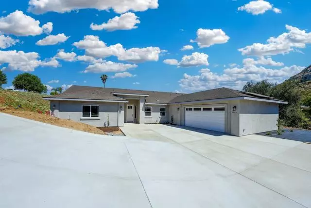 Ramona, CA 92065,16816 Daza Drive