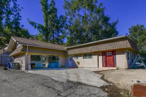 Lakeside, CA 92040,9518 Cypress St