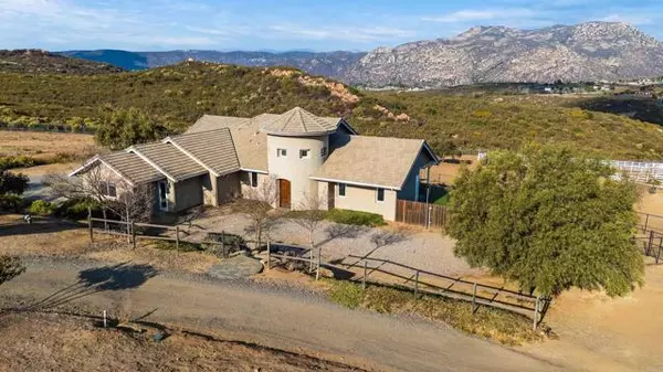 24916 Bareta Star Ranch Rd, Ramona, CA 92065