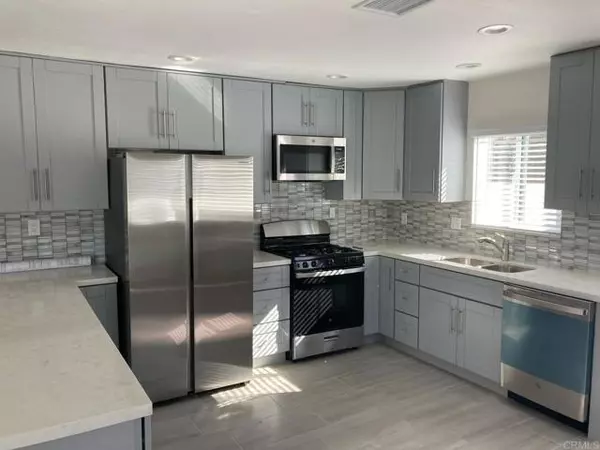 Santee, CA 92071,8615 Placid View