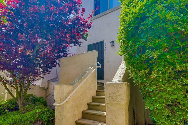 La Jolla, CA 92037,8470 Via Sonoma