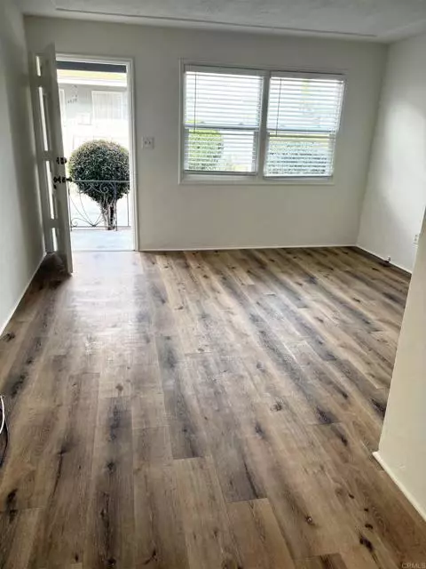 La Mesa, CA 91942,4818 Palm Avenue