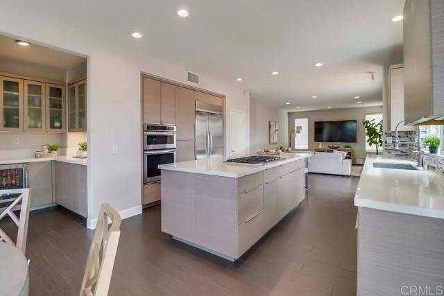 898 Padera Ct, Chula Vista, CA 91910