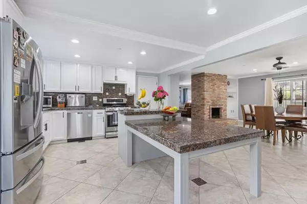 Spring Valley, CA 91977,9915 JACOBY RD
