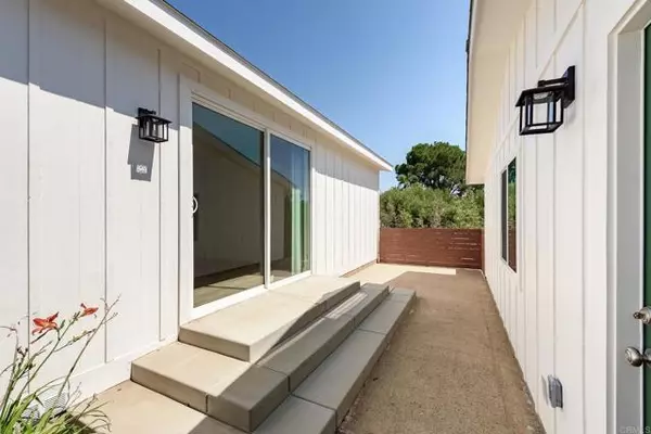 Escondido, CA 92026,28676 Mountain Lilac Road