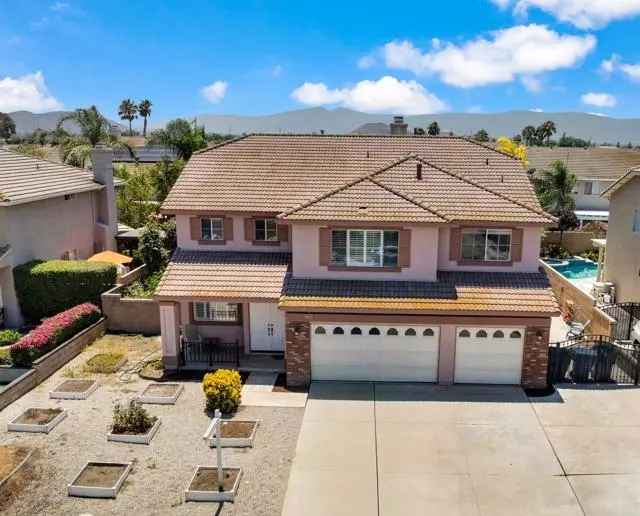 Eastvale, CA 92880,12695 Dandelion St.