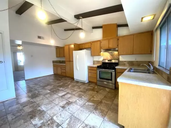Lakeside, CA 92040,9058 Calle Lucia