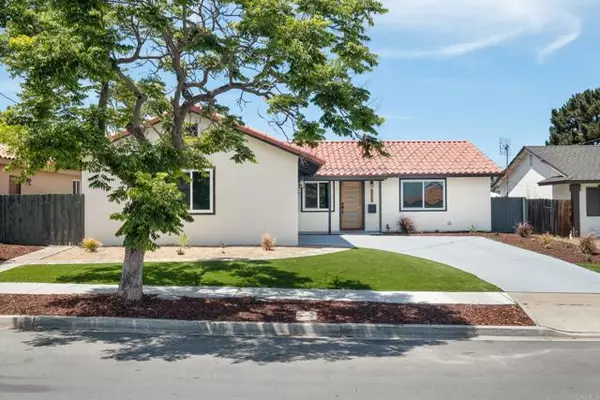 San Diego, CA 92117,5266 Diane Avenue
