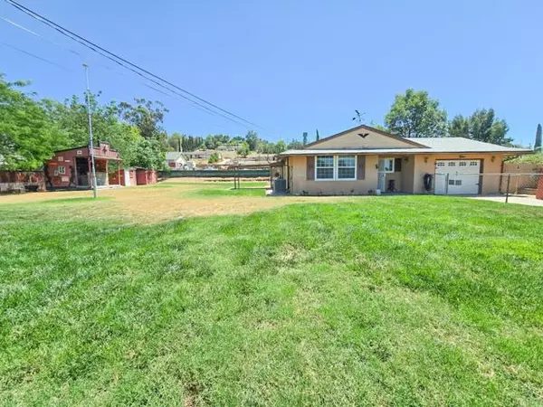 1804 El Cajon Lane, Ramona, CA 92065