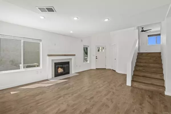 Santee, CA 92071,10525 Flora Verda Court