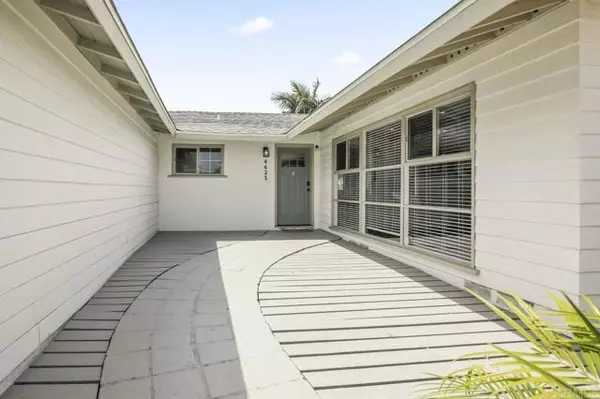 San Diego, CA 92120,4625 Glacier Avenue