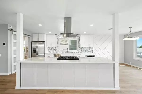 Spring Valley, CA 91977,275 South Worthington Street