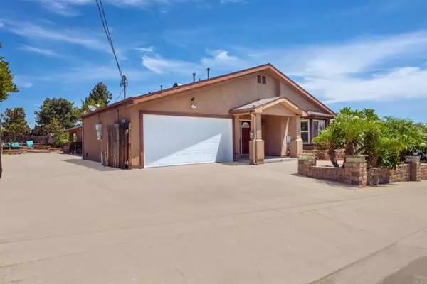 San Diego, CA 92119,8364 Lake Ashwood Avenue