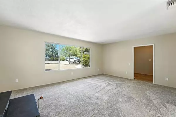 Ramona, CA 92065,1278 San Vicente Rd