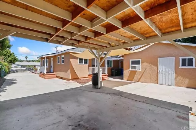 El Cajon, CA 92020,893 South Sunshine Avenue