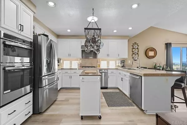 Escondido, CA 92026,1814 Centennial Way
