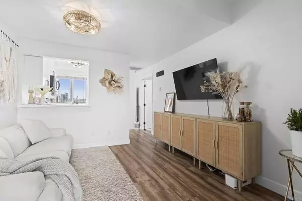 San Diego, CA 92104,2828 University Ave