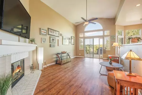 Escondido, CA 92025,1052 Calle De Lepanto