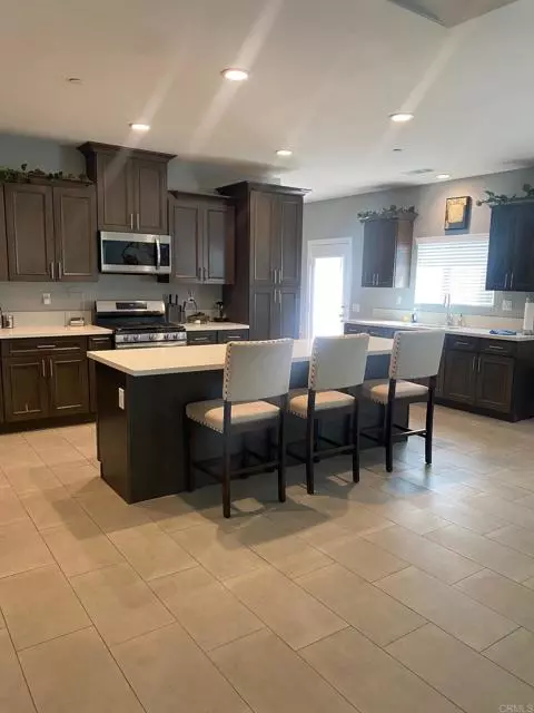 San Bernardino, CA 92405,449 Skylark Dr