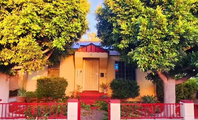 San Diego, CA 92116,4411 McClintock