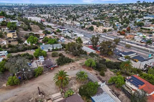 San Diego, CA 92114,407 66Th Street